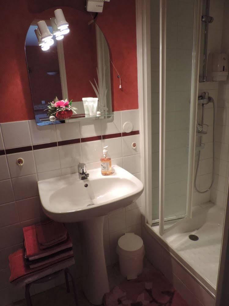 Bed and breakfast De La Normandie 3*