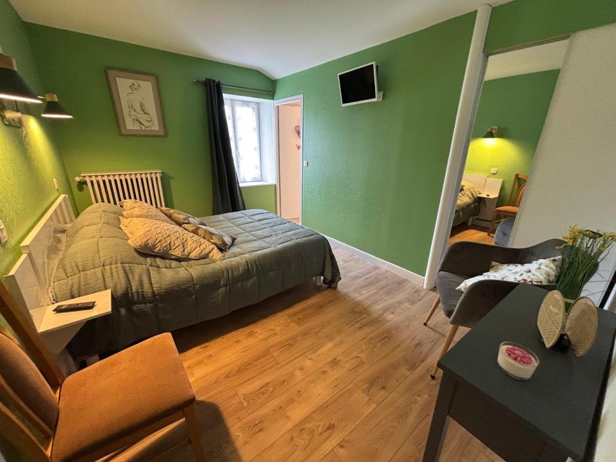 Bed and breakfast De La Normandie Junhac